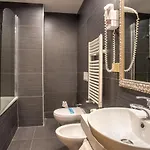 Aiglon Hotel 3*