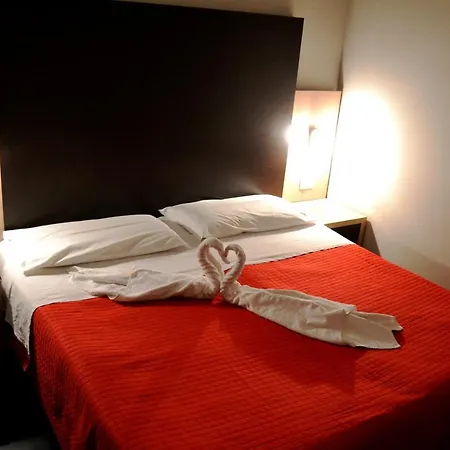 Aiglon Hotel