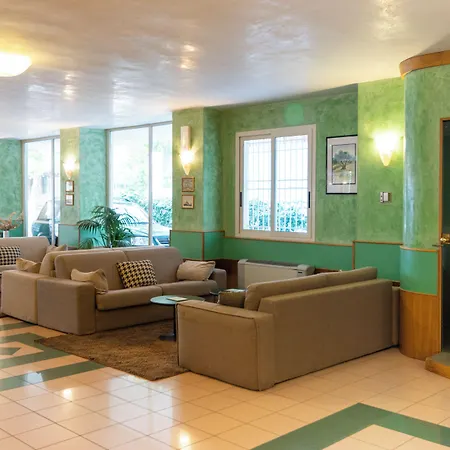 Hotel Aiglon 3*