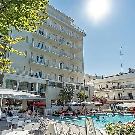 Aiglon Hotel 3*