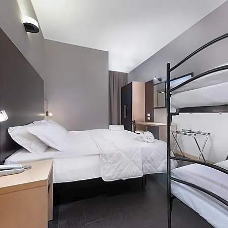 Hotel Aiglon