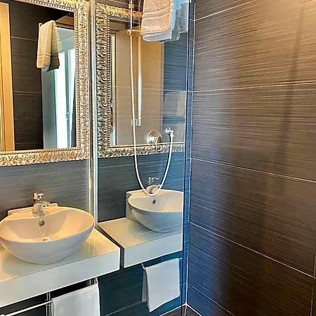 Aiglon Hotel