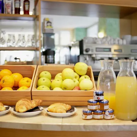 Aiglon Hotel 3*